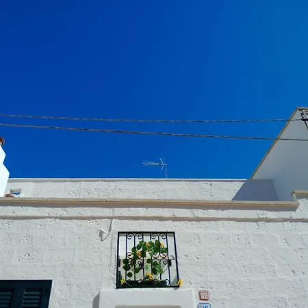 Casa D'altri Tempi * Specchia